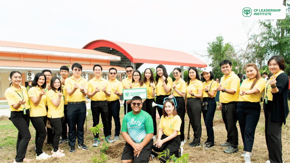 CPLI Leads Employees in a Tree Planting Ceremony to Honor the King and Support Youth Conservation Efforts in Pak Chong Community