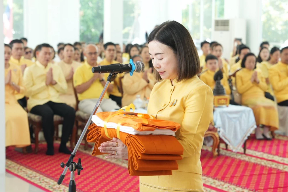 CPF and CPLI Host Kathin Ceremony with Robes Granted by the Supreme Patriarch to Support Wat Pa Maha Weerawong