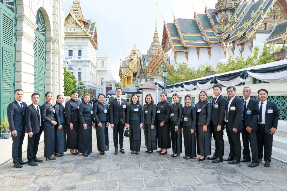 CPLI Executives and Staff Participate in Royal Funeral Prayer Rites for Her Majesty Queen Sirikit The Queen Mother