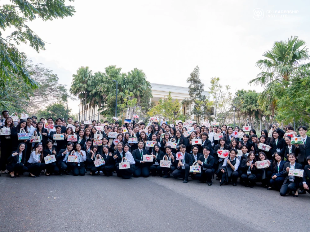 CPLI Redefines Valentine’s Day, Nurturing FLP18 and 19 to Become Givers through Collaborative Creative Bag Painting for the Community
